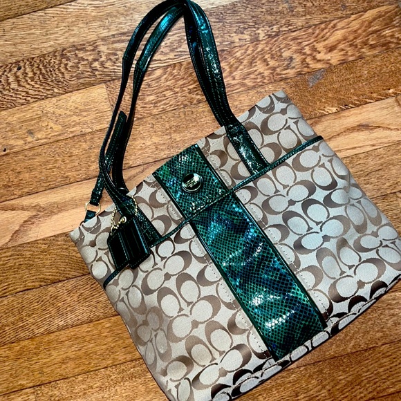 Coach Handbags - Coach bag & wristlet NWT Khaki/green python print vintage